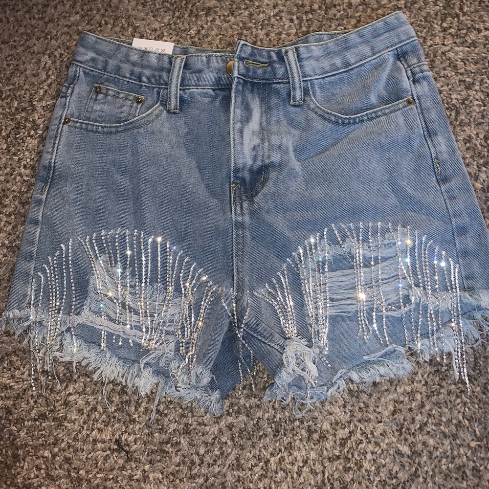 Diamond tassel denim shorts